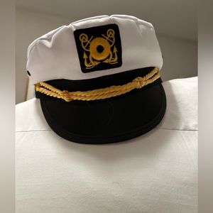 New never worn captains novelty cap unisex adult or kids can wear… costume